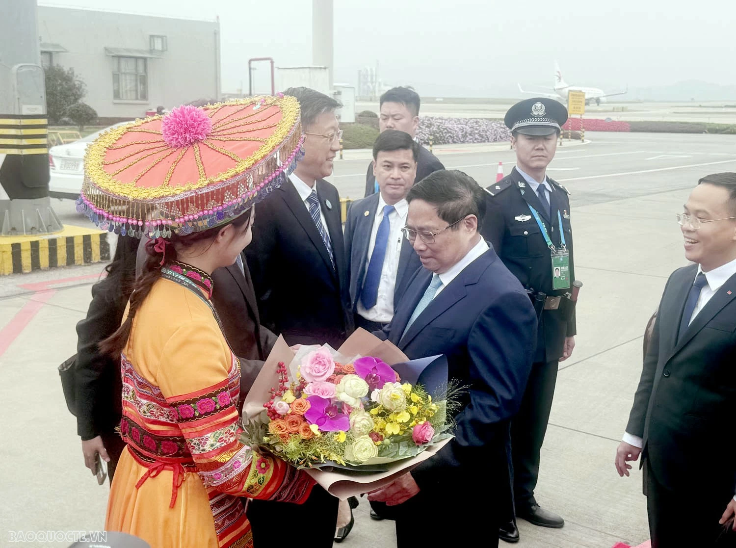 PM Pham Minh Chinh arrives in Kunming, beginning activities in China