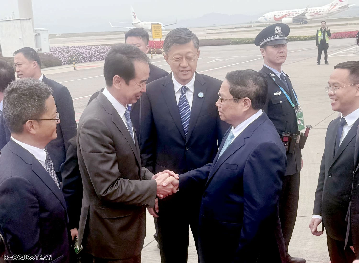 PM Pham Minh Chinh arrives in Kunming, beginning activities in China