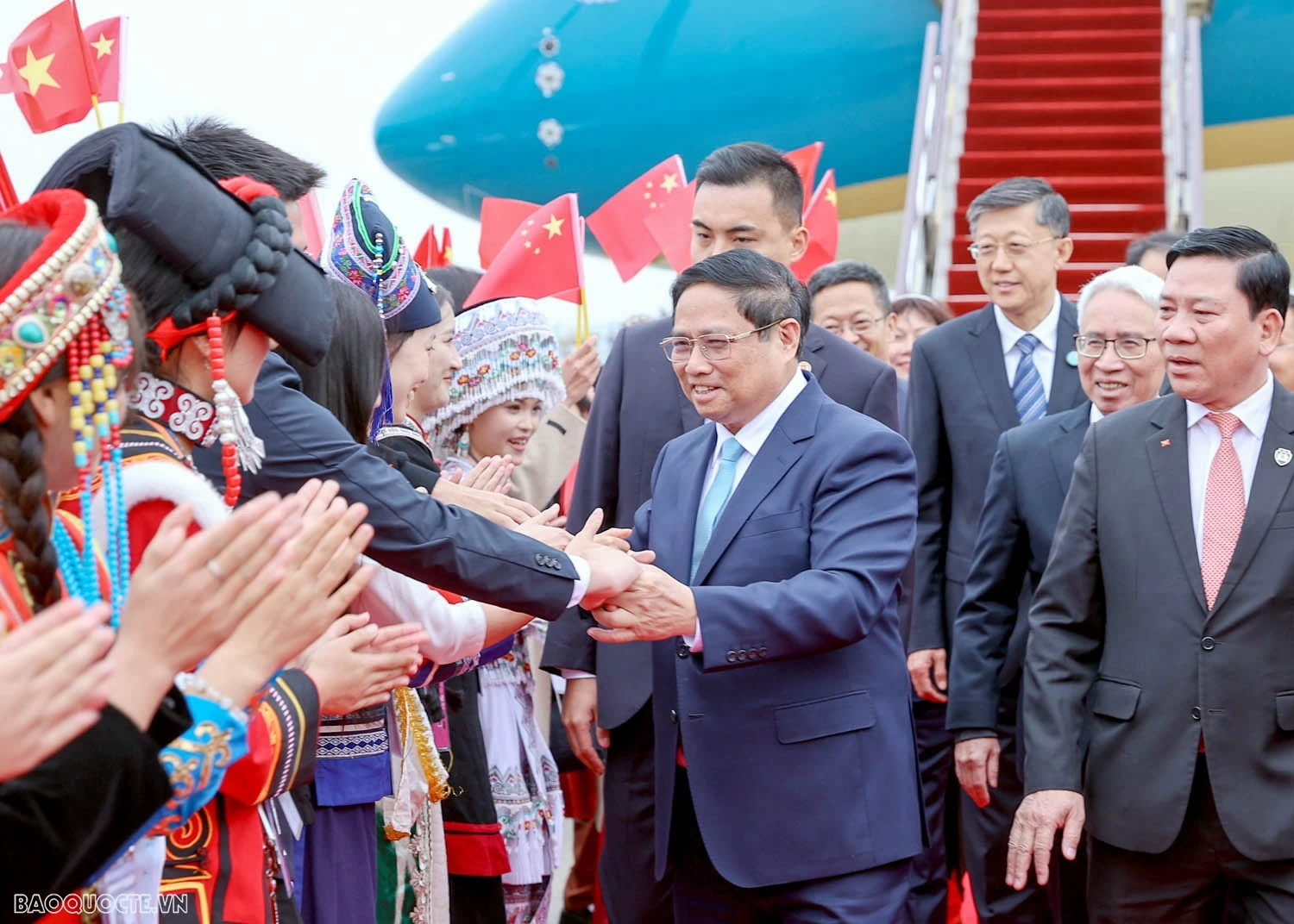 PM Pham Minh Chinh arrives in Kunming, beginning activities in China