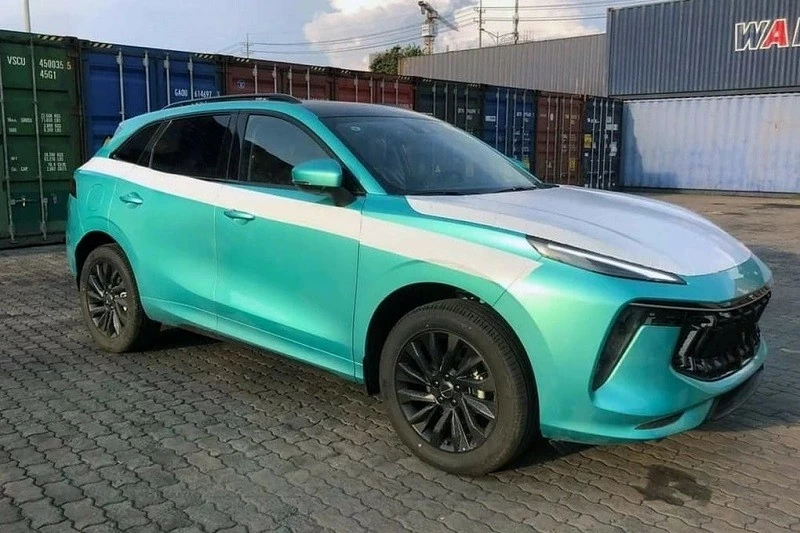 Năm 2021, hãng xe Trung Quốc Dongfeng từng đưa về Việt Nam mẫu T5 EVO để cạnh tranh với các mẫu SUV cỡ C như Mazda CX-5 hay Hyundai Tucson Năm 2021, hãng xe Trung Quốc Dongfeng từng đưa về Việt Nam mẫu T5 EVO để cạnh tranh với các mẫu SUV cỡ C như Mazda CX-5 hay Hyundai Tucson