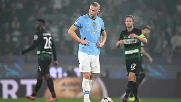 Sporting chấm dứt chuỗi trận bất bại kỷ lục của Man City