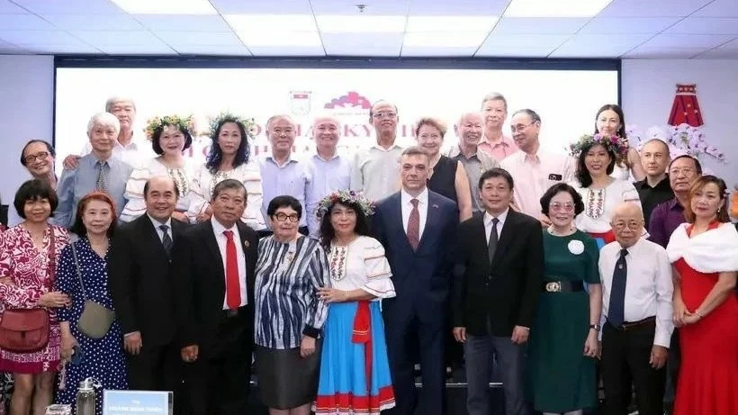 Russian October Revolution get-together held in Ho Chi Minh City