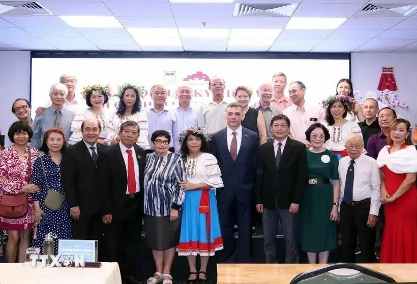 Russian October Revolution get-together held in Ho Chi Minh City