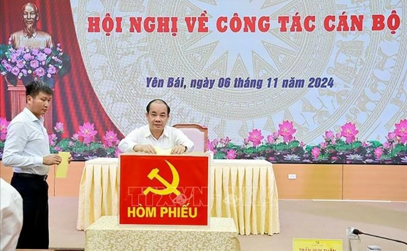 Ông Trần Huy Tuấn được bầu giữ chức Bí thư Tỉnh ủy Yên Bái