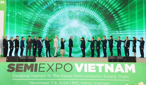 Vietnam Semiconductor Industry Exhibition 2024 opens in Hanoi