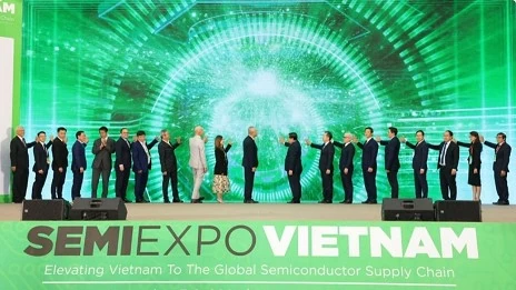 Vietnam Semiconductor Industry Exhibition 2024 begins in Hanoi