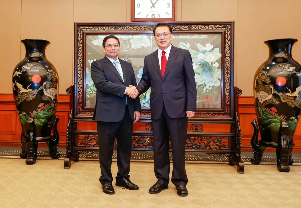 PM Pham Minh Chinh receives Secretary of the Chongqing Municipal Party Committee