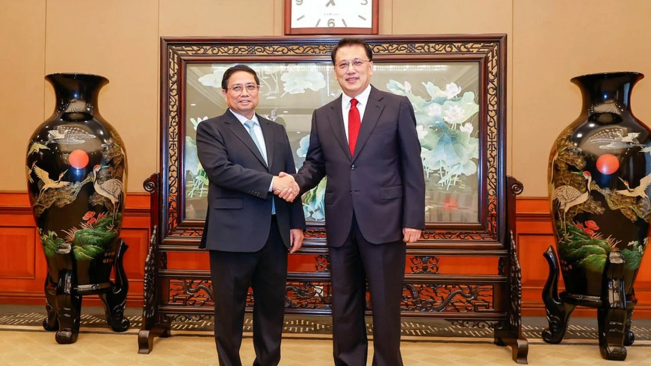 PM Pham Minh Chinh receives Secretary of the Chongqing Municipal Party Committee