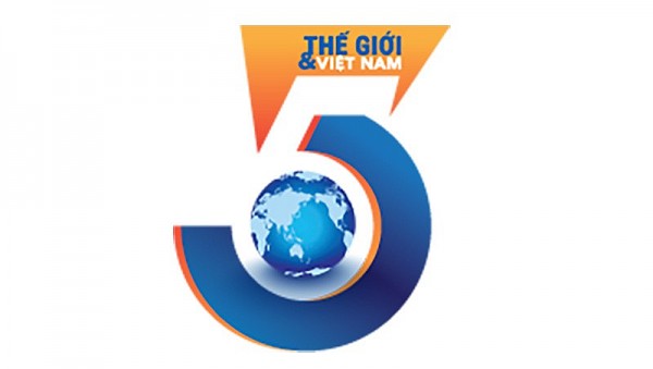 35 nam vung buoc di len