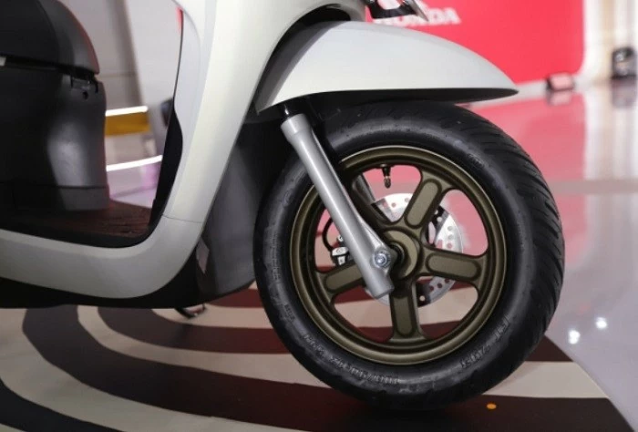 Cận cảnh Honda Scoopy 2025 ra mắt tại Indonesia, giá từ 35,6 triệu đồng Cận cảnh Honda Scoopy 2025 ra mắt tại Indonesia, giá từ 35,6 triệu đồng