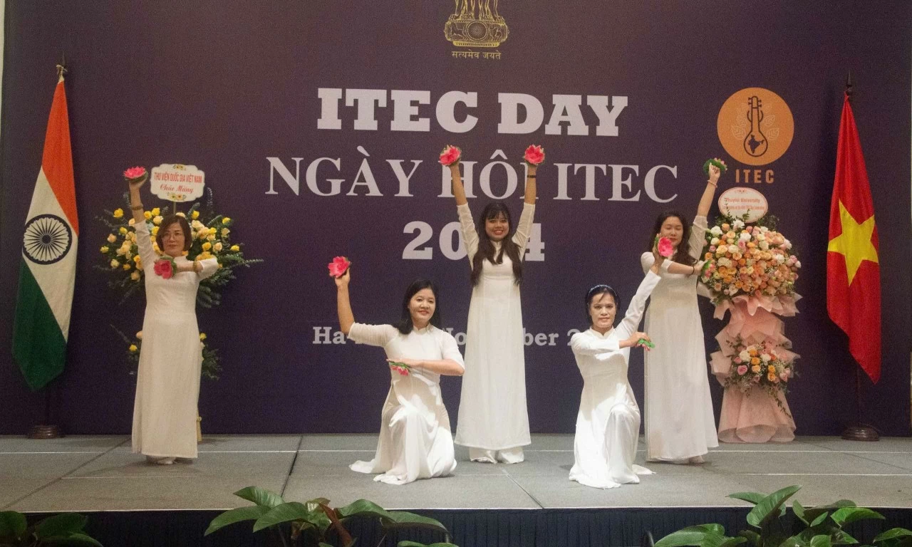 Thắp sáng hợp tác Việt Nam-Ấn Độ, kết nối tri thức và tình hữu nghị