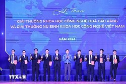 Trao Giải thưởng Quả cầu vàng 2024 cho 10 nhà khoa học trẻ xuất sắc