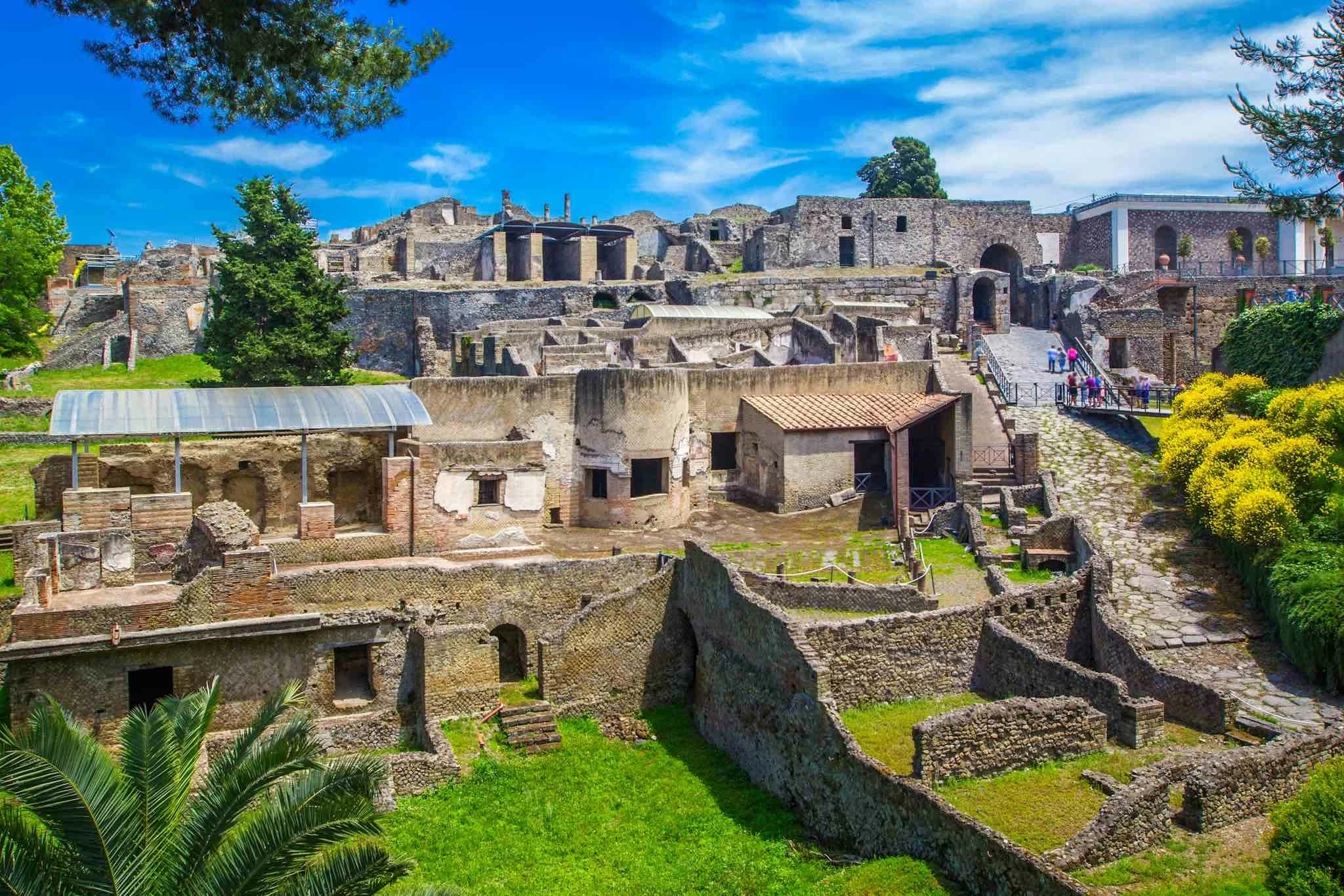Italy giới hạn lượng khách tham quan để bảo vệ những gì còn sót lại của La Mã Italy giới hạn lượng khách tham quan để bảo vệ di sản quý của La Mã