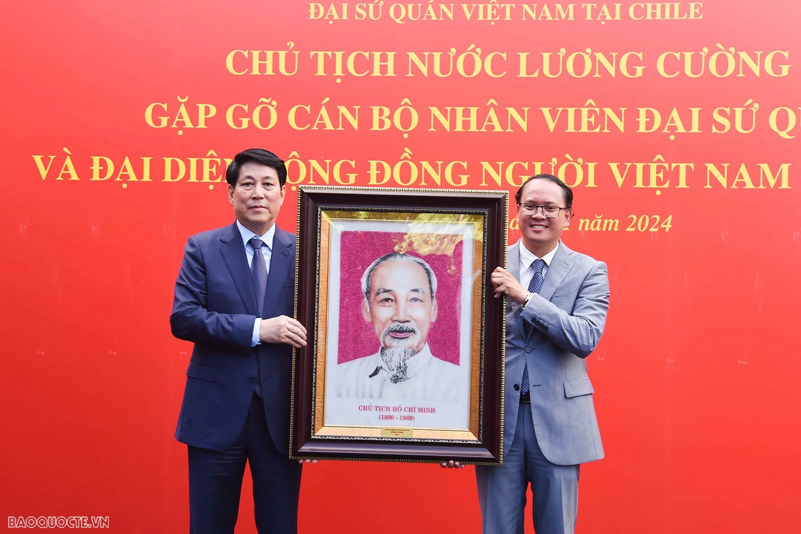 State President Luong Cuong meets with Vietnamese community in Chile