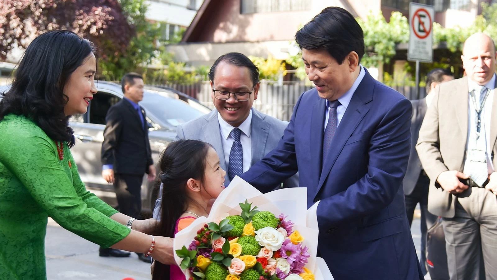 Chủ tịch nước Lương Cường gặp mặt cán bộ Đại sứ quán và cộng đồng người Việt Nam tại Chile