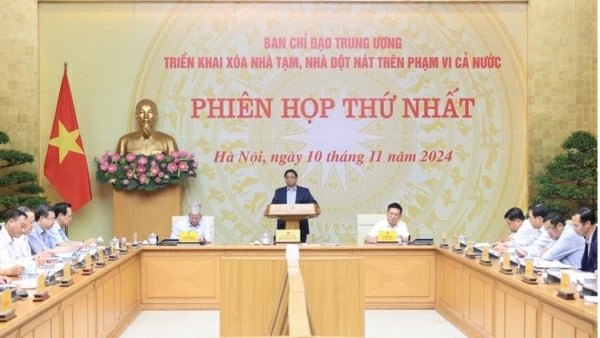 Thủ tướng Phạm Minh Chính: '5 rõ' đẩy nhanh tiến độ xóa nhà dột nát