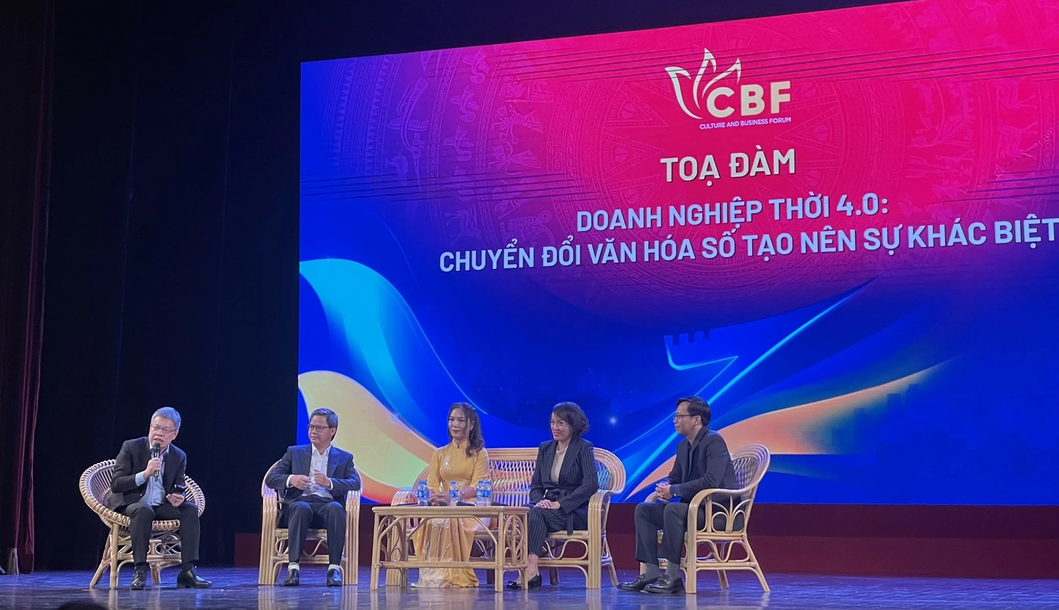 Xây dựng văn hóa kinh doanh, tạo sức mạnh mềm thúc đẩy doanh nghiệp phát triển bền vững Xây dựng văn hóa kinh doanh, tạo sức mạnh mềm thúc đẩy doanh nghiệp phát triển bền vững