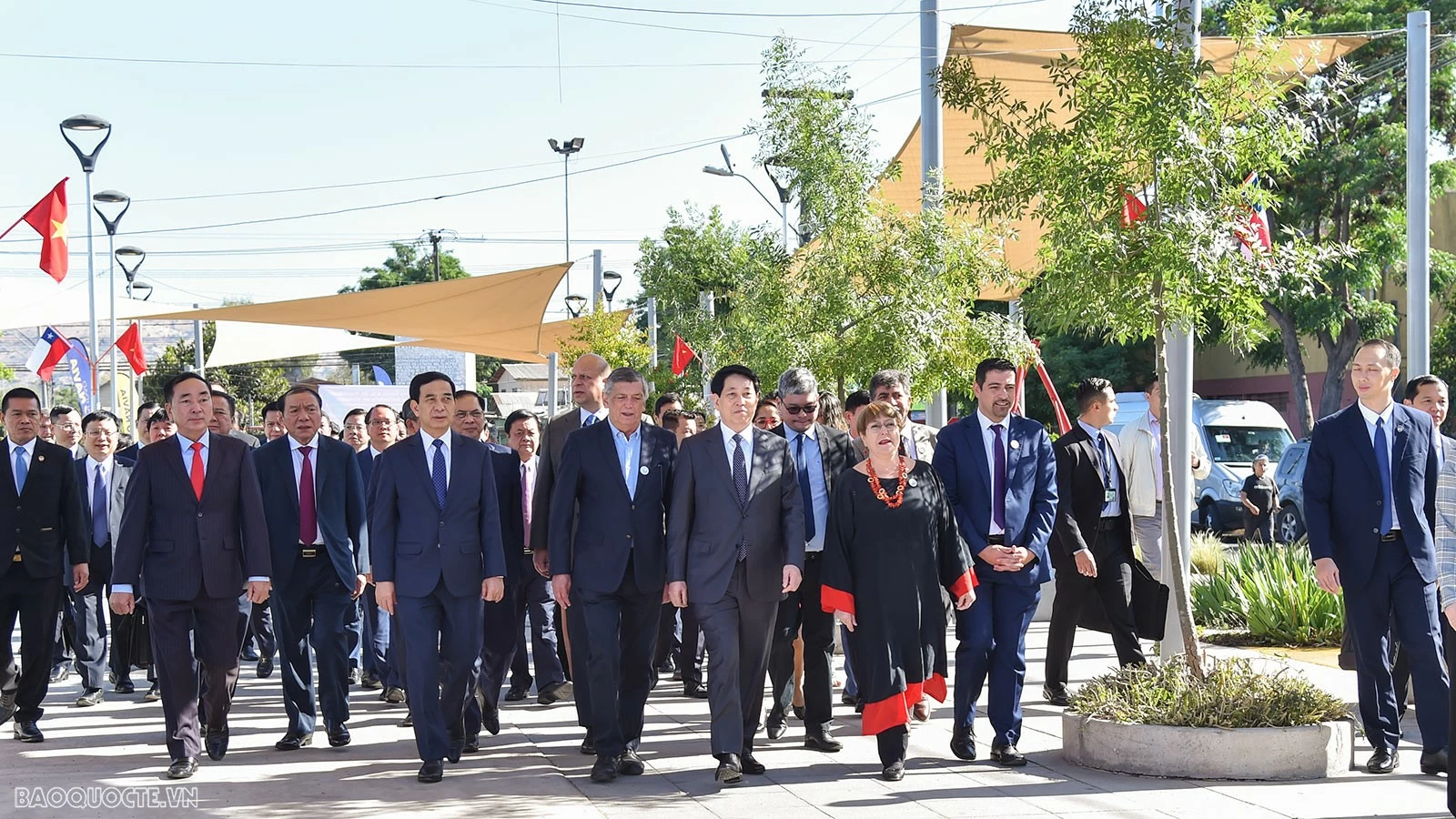 State leader lays wreath in tribute to President Ho Chi Minh in Chile's Santiago