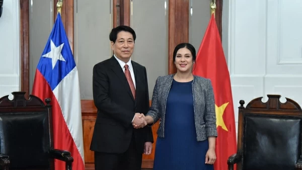 President Luong Cuong meets with Chilean Speaker of the Chamber of Deputies Karol Cariola in Santiago