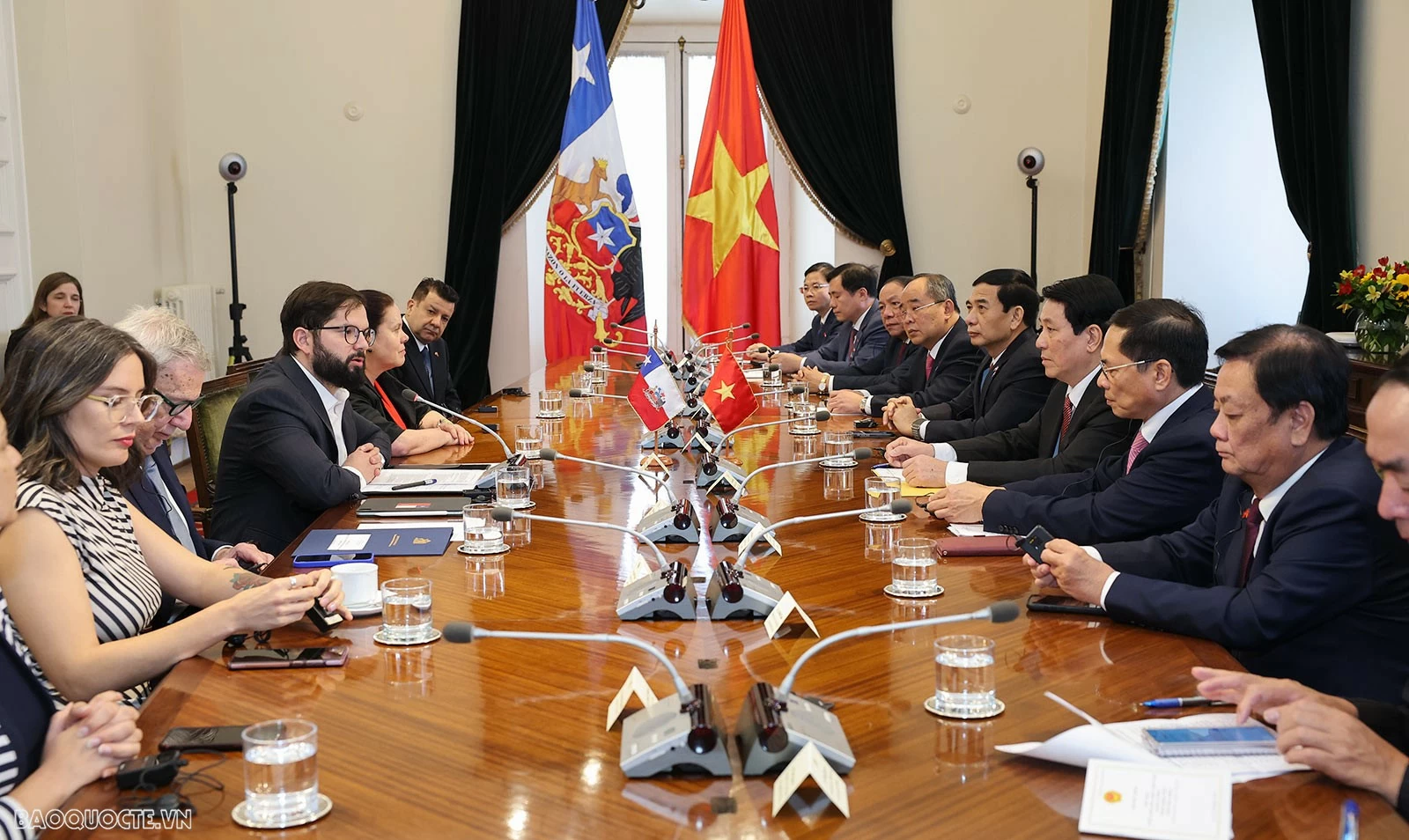 Vietnam, Chile Presidents hold talks to advance bilateral ties