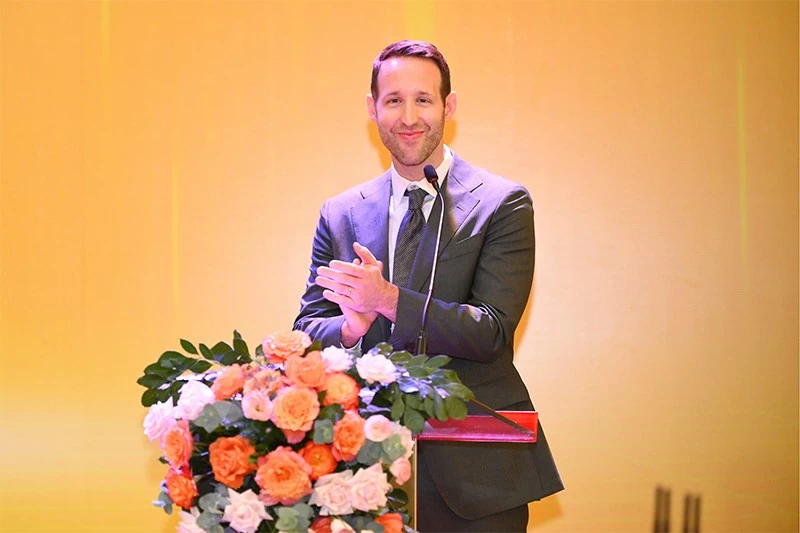 Mr. Tyler Sgro - CEO hệ thống Mathnasium toàn cầu phát biểu tại lễ khai mạc