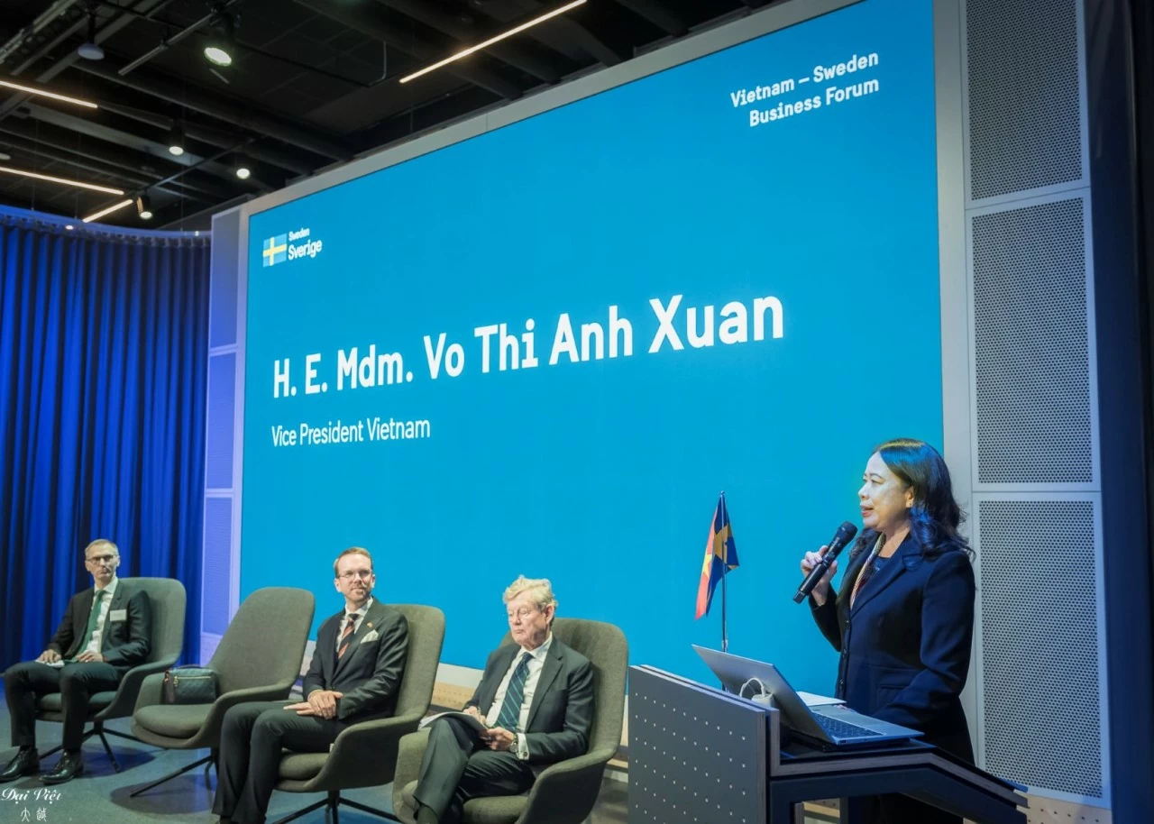 Việt Nam luôn coi trọng củng cố, mở rộng quan hệ hữu nghị truyền thống và hợp tác tốt đẹp với Thụy Điển Việt Nam luôn coi trọng củng cố, mở rộng quan hệ hữu nghị truyền thống và hợp tác tốt đẹp với Thụy Điển