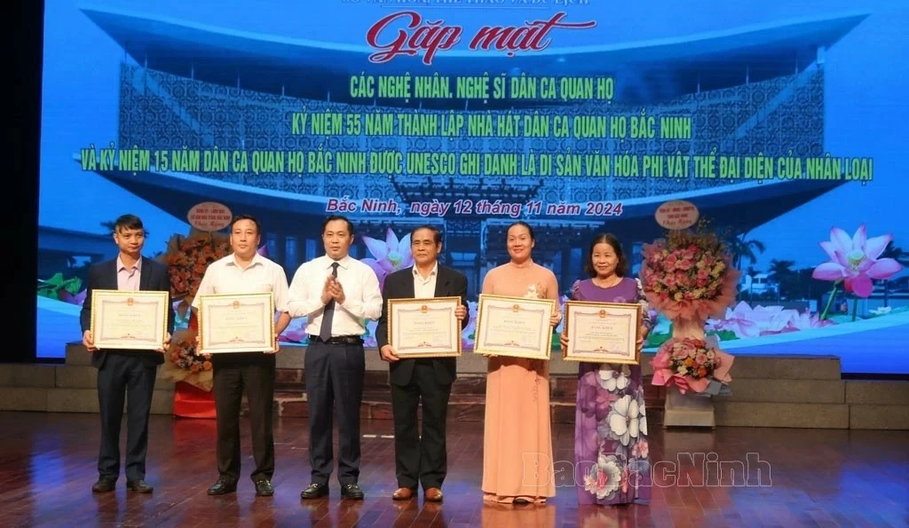 Bac Ninh Quan Ho Folk Song Theater affirms its reputation and brand