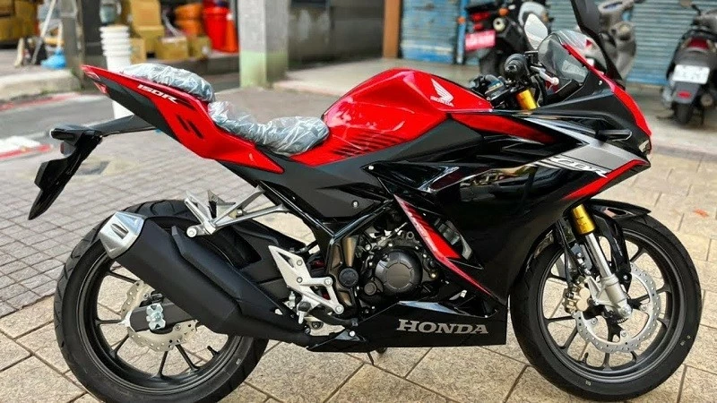 Cập nhật bảng giá xe Honda CBR150R mới nhất tháng 11/2024