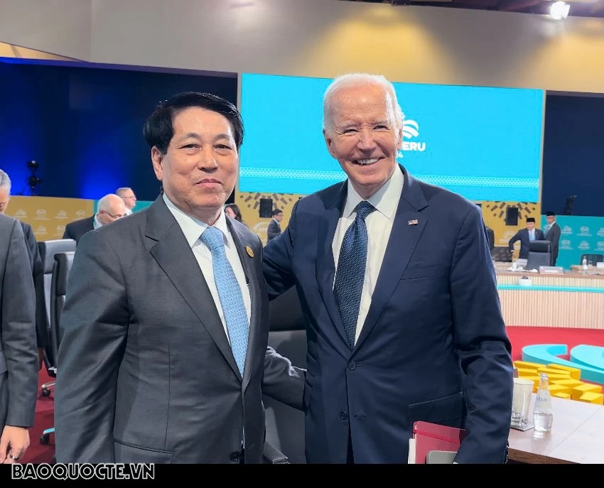 APEC 2024: Chủ tịch nước đề xuất 3 nguyên tắc và 4 giải pháp chính để xây dựng các liên kết kinh tế khu vực hiệu quả APEC 2024: Chủ tịch nước Lương Cường gặp, trao đổi với lãnh đạo các nền kinh tế
