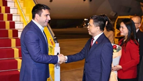 Armenian NA President arrives in Hanoi, beginning official visit to Vietnam