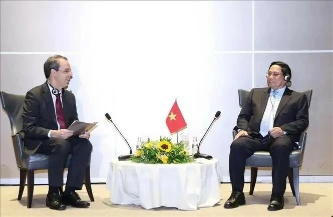 PM Pham Minh Chinh receives leaders of major enterprises in Brazil