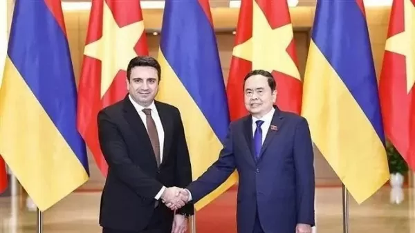 Vietnam, Armenia National Assembly leaders hold talks in Hanoi