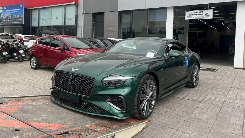 Cận cảnh xe siêu sang Bentley Continental GT đời mới vừa về Việt Nam, giá trên 20 tỷ