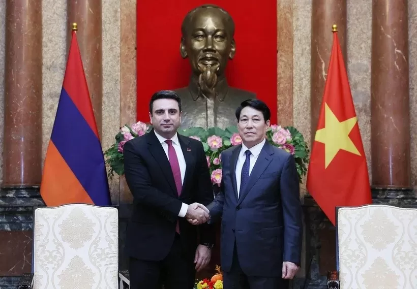 President Luong Cuong receives Armenian NA President Alen Simonyan