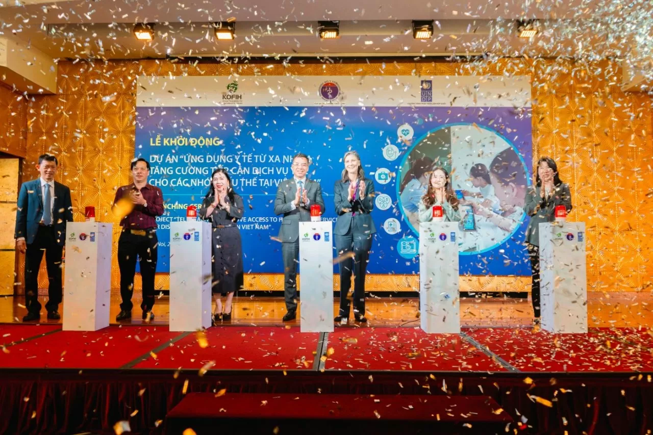 Delegates at the launched the project “Telehealth to improve access to healthcare services for disadvantaged groups in Vietnam.” (Photo: UNDP)