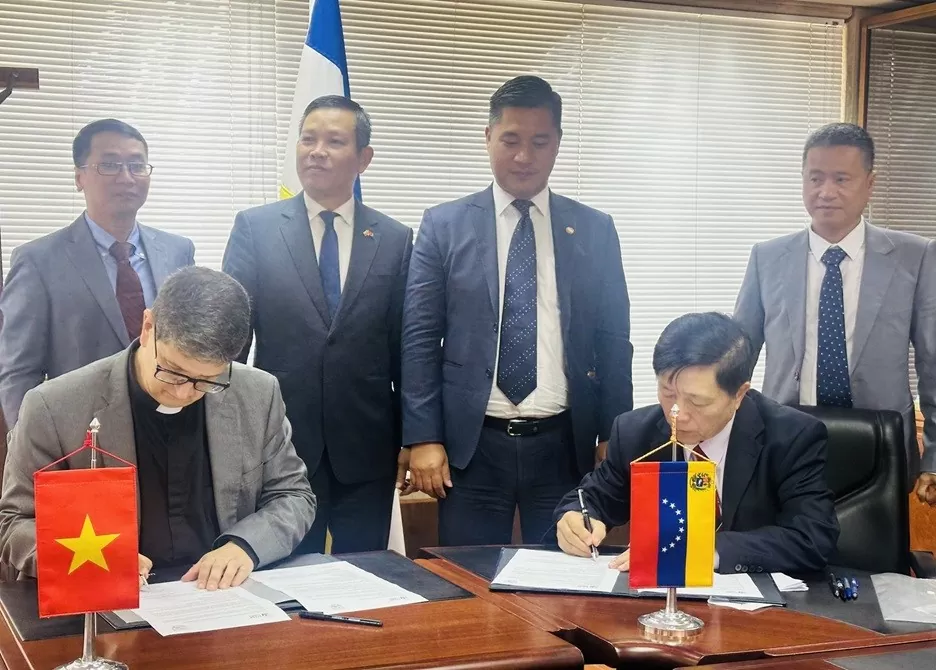 Tăng cường hợp tác giáo dục Việt Nam-Venezuela Tăng cường hợp tác giáo dục Việt Nam-Venezuela