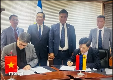 Vietnam, Venezuela step up educational cooperation