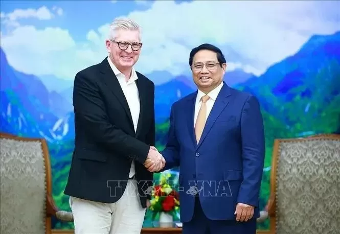 PM Pham Minh Chinh receives Ericsson CEO Borje Ekholm