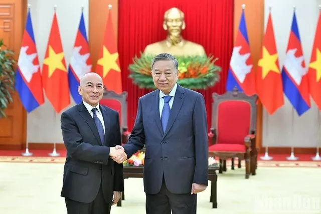 General Secretary To Lam affirmed Vietnam to give top priority to relations with Cambodia