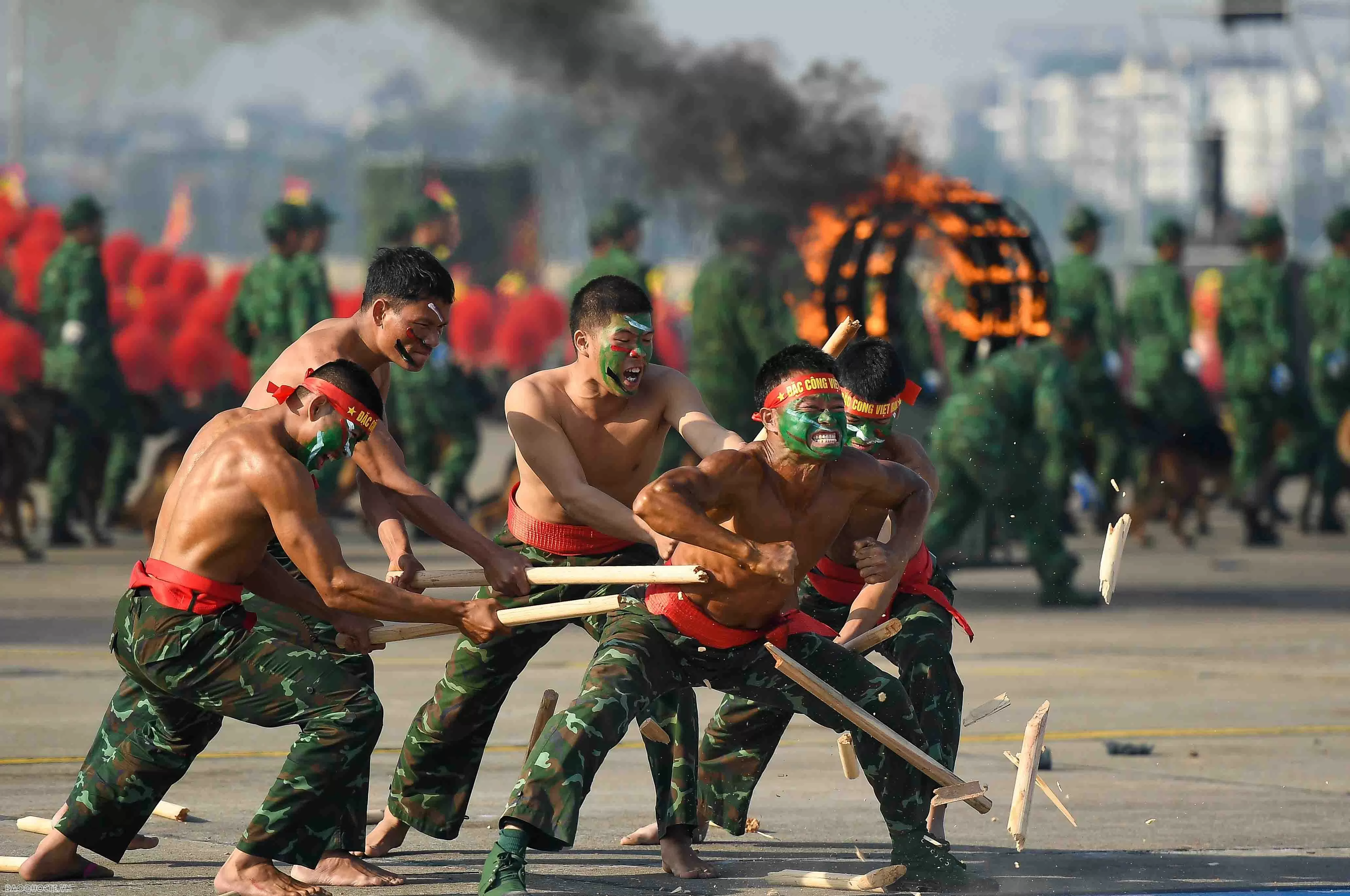 Đại tướng Phan Văn Giang đề nghị các lực lượng ngày làm việc, đêm suy nghĩ... chuẩn bị tốt Triển lãm Quốc phòng quốc tế