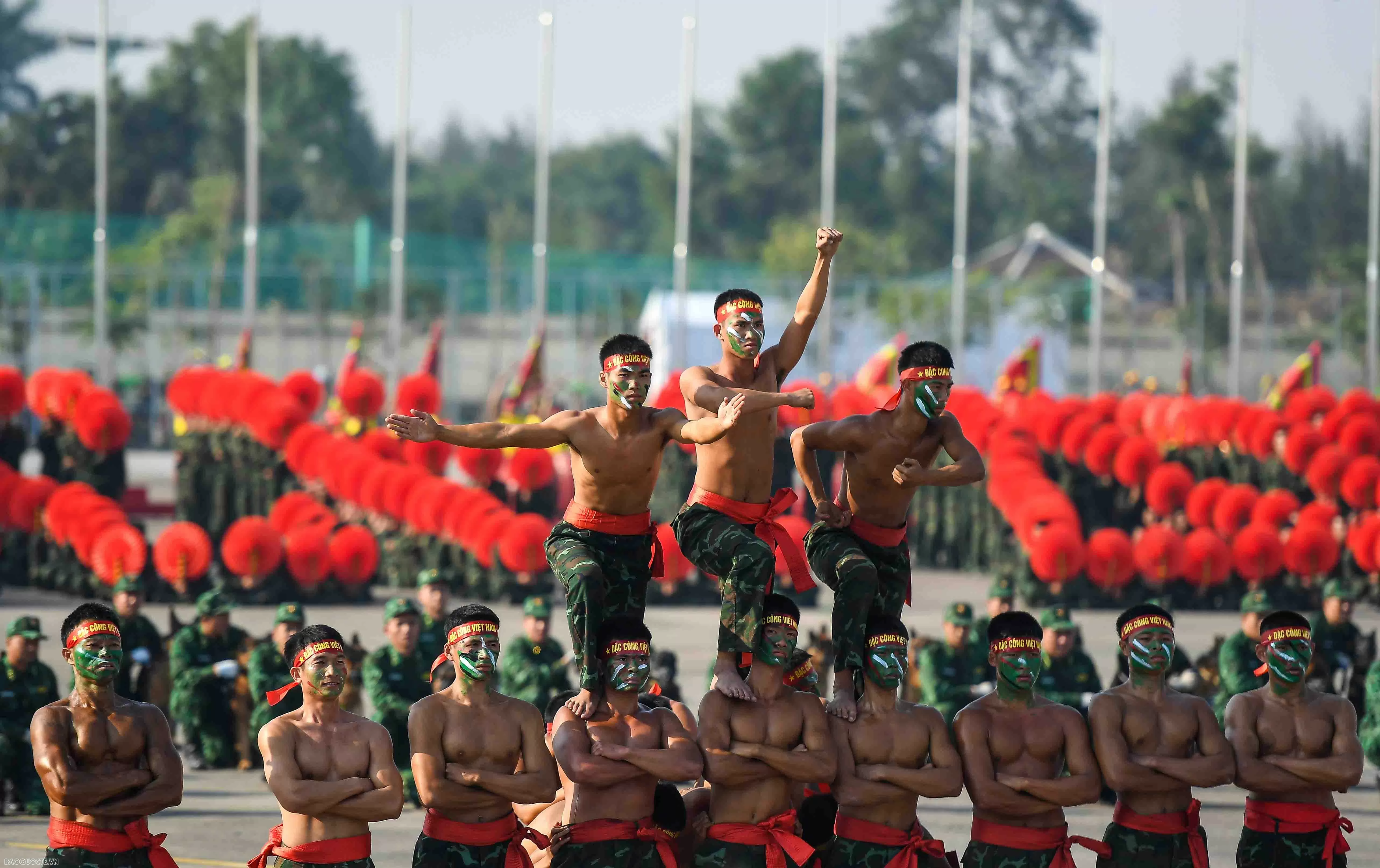 Đại tướng Phan Văn Giang đề nghị các lực lượng ngày làm việc, đêm suy nghĩ... chuẩn bị tốt Triển lãm Quốc phòng quốc tế