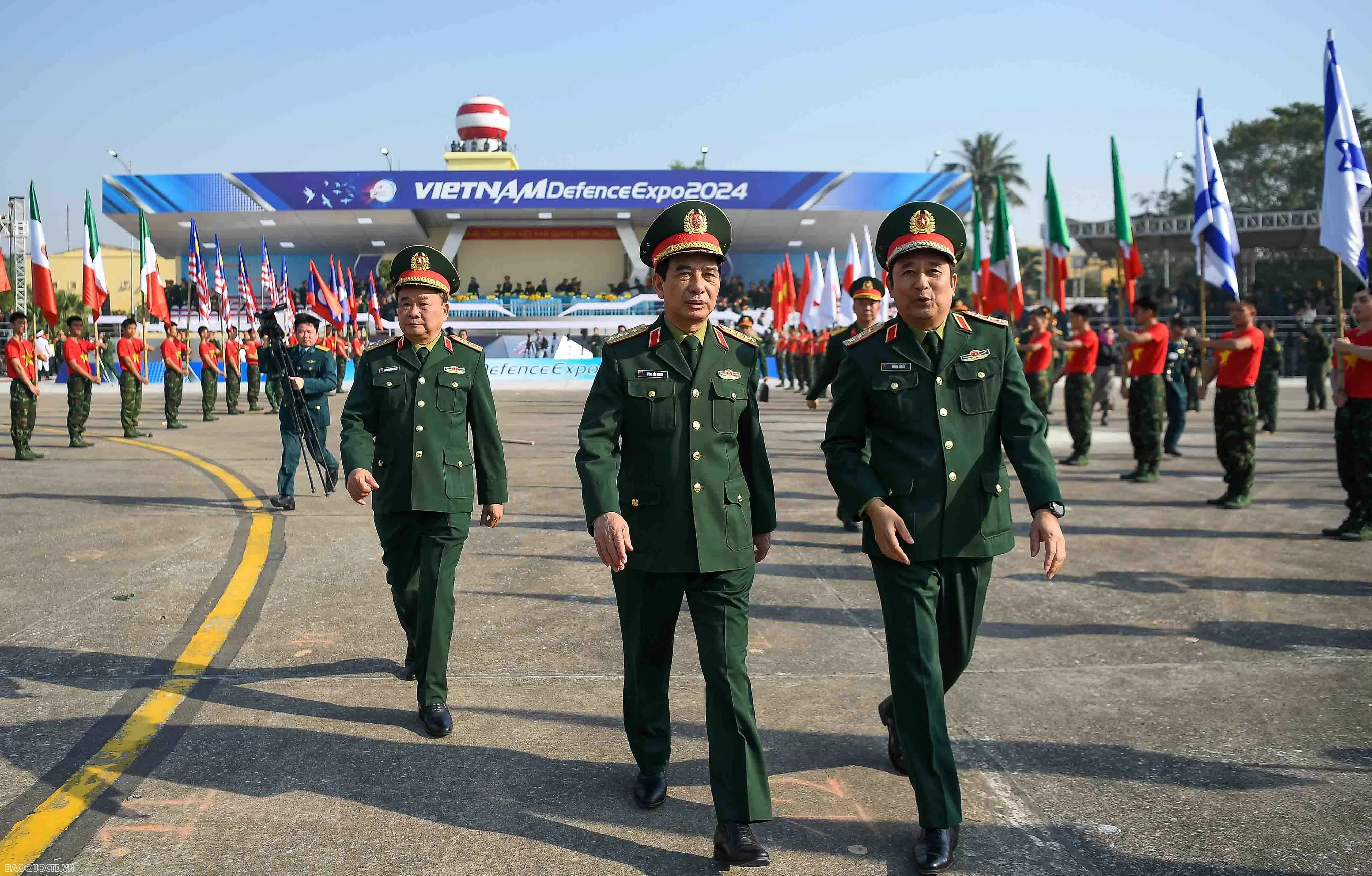 Đại tướng Phan Văn Giang đề nghị các lực lượng ngày làm việc, đêm suy nghĩ... chuẩn bị tốt Triển lãm Quốc phòng quốc tế