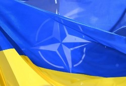 Ukraine ra tuyên bố quyết đoán phủ đầu NATO sau kinh nghiệm đắng cay, sẽ mời Nga đến dự hội nghị hòa bình