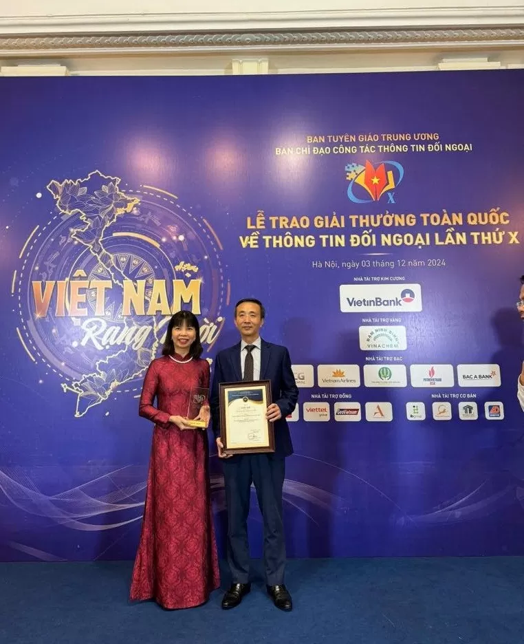 Sáng kiến ‘Tủ sách tiếng Việt’ được vinh danh tại Giải thưởng toàn quốc về thông tin đối ngoại lần thứ X