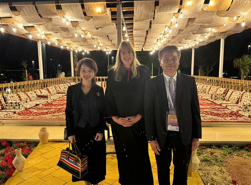 Đại diện thành phố Sơn La, Việt Nam tham dự tiệc chiêu đãi đặc biệt của UNESCO và Chính quyền thành phố Jubail Đại diện thành phố Sơn La, Việt Nam tham dự tiệc chiêu đãi đặc biệt của UNESCO và Chính quyền thành phố Jubail