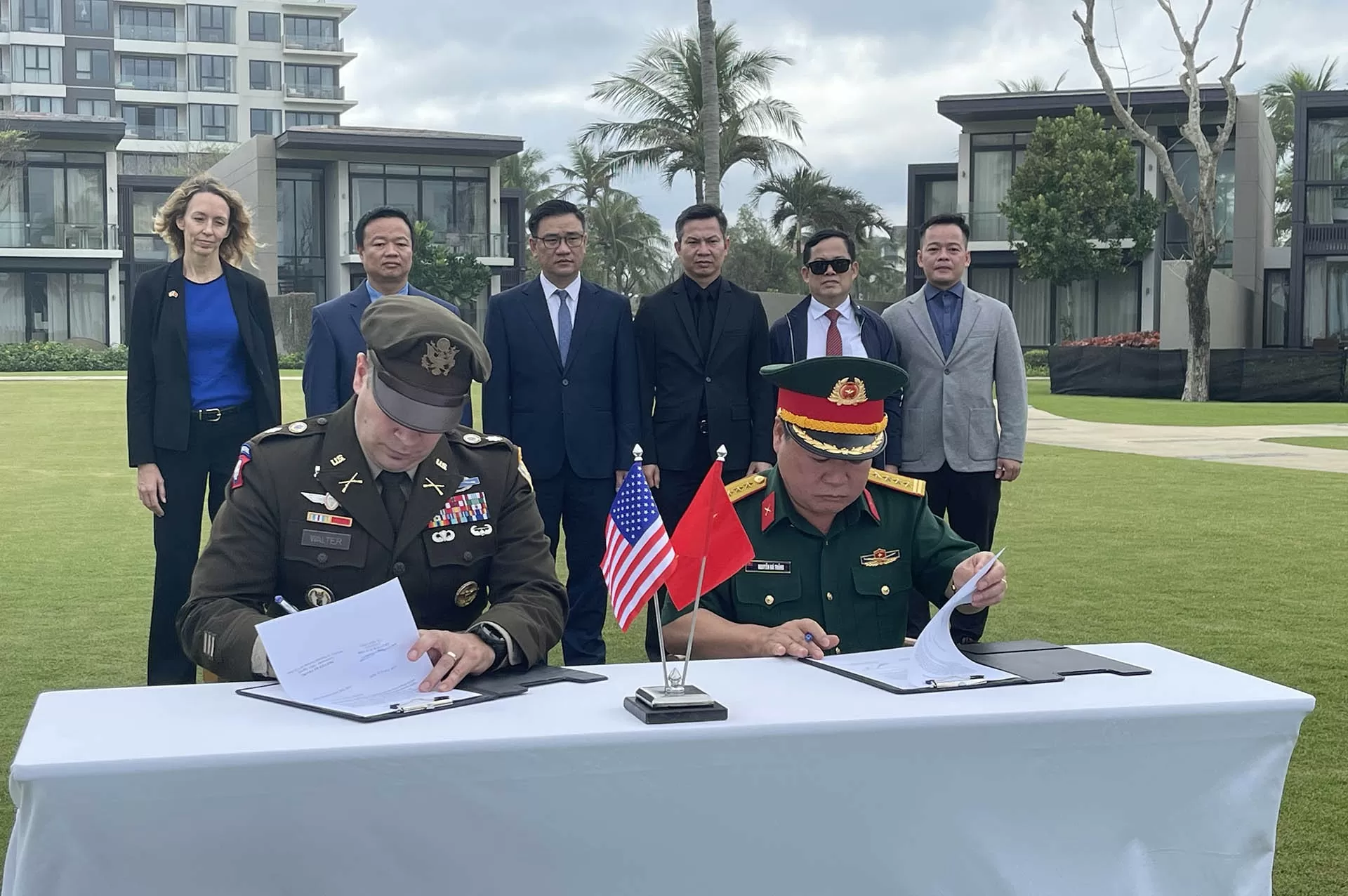 Lễ trao trả hài cốt quân nhân Hoa Kỳ lần thứ 168 Lễ trao trả hài cốt quân nhân Hoa Kỳ lần thứ 168