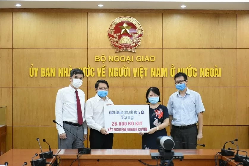 Nơi tình quê hương luôn gọi tên Nơi tình quê hương luôn gọi tên