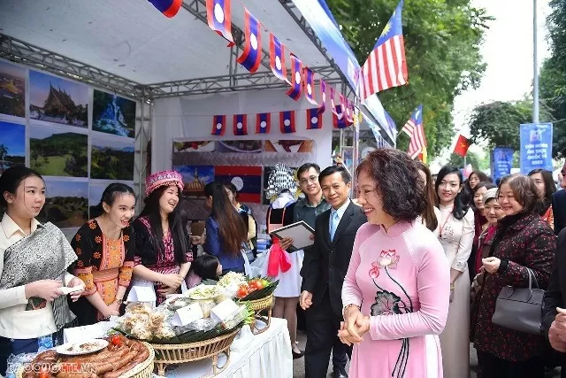 2024 International Food Festival: A meeting point bringing friends together from around the world