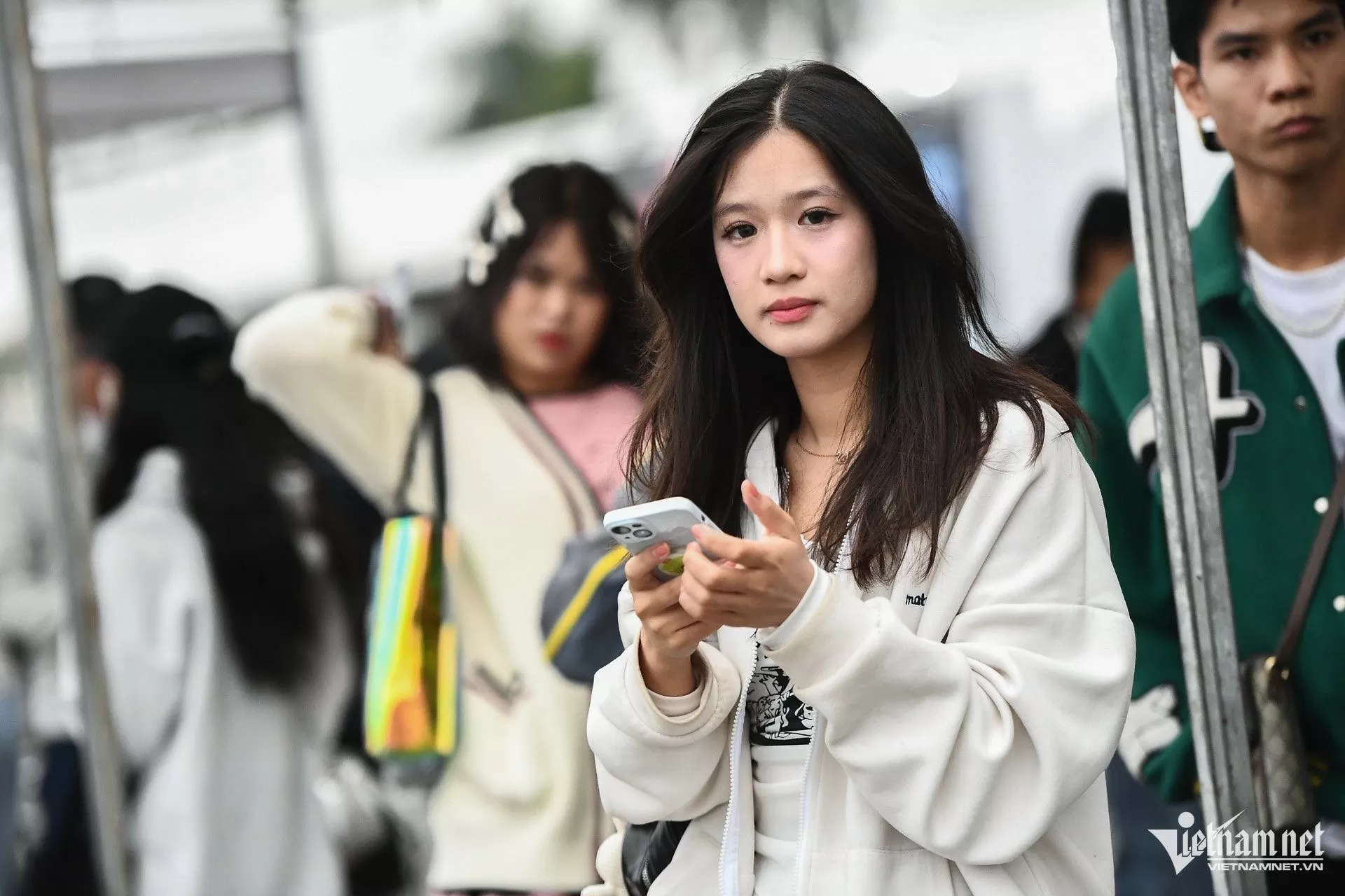 ân văn phòng xin nghỉ làm sớm đi 'đu' Anh trai say hi Dân văn phòng xin nghỉ làm sớm đi 'đu' Anh trai say hi