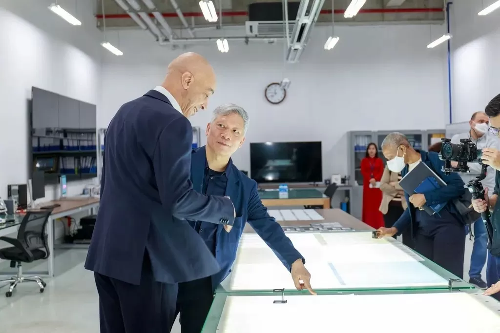 Jamale Chouaibi, Ambassador of the Morocco Embassy in Việt Nam (on the left side), visits the plant of Q&T Hi-tech Polymer in Hòa Lạc Hi-tech Park on Friday. — Photo courtesy of Q&T